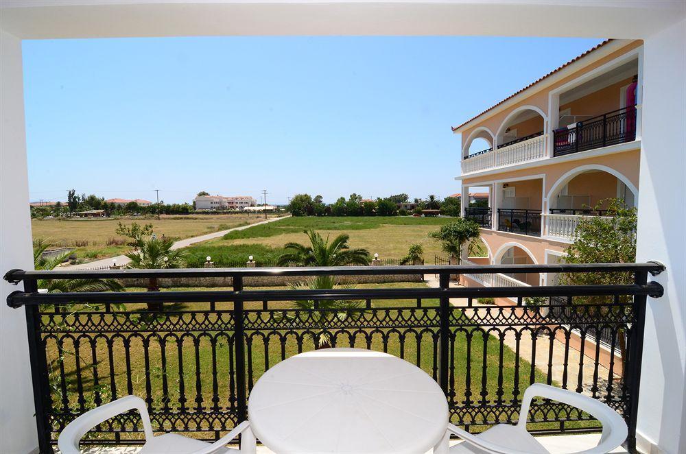 Athina Apartments Zákynthos by Eksteriør billede