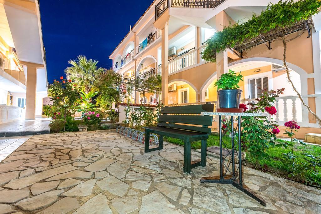 Athina Apartments Zákynthos by Eksteriør billede